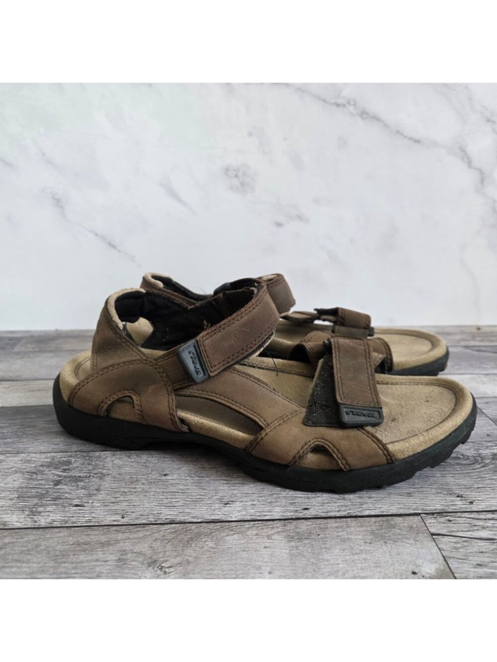 Teva Mens Waterproof Leather Sandals Size 11 Adjustable Straps Brown Outdoor Hik
